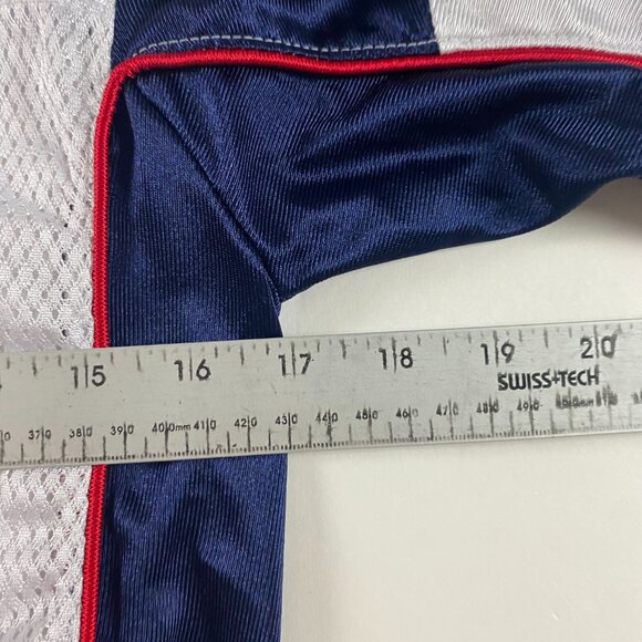 Vintage Wes Welker New England Patriots Football Jersey Boy's Medium Reebok - Picture 7 of 8